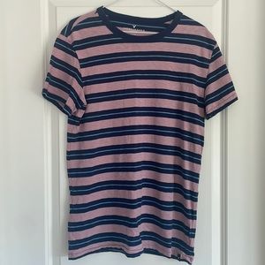 American Eagle Short Sleeve T-shirt - Small